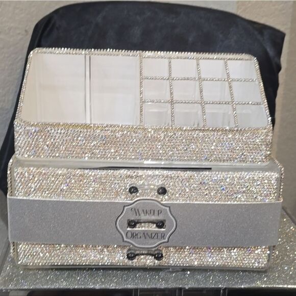 Glitz & Glam Wake Up Rhinestone Makeup Organizer - Picture 7 of 13